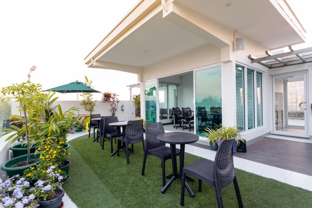 H Hotels - Metro North Uno Quezon City Eksteriør billede