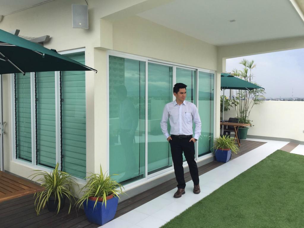 H Hotels - Metro North Uno Quezon City Eksteriør billede