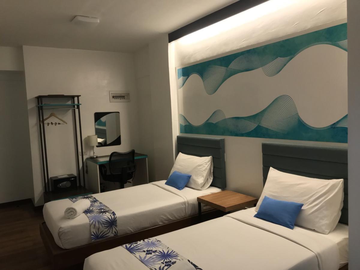 H Hotels - Metro North Uno Quezon City Eksteriør billede