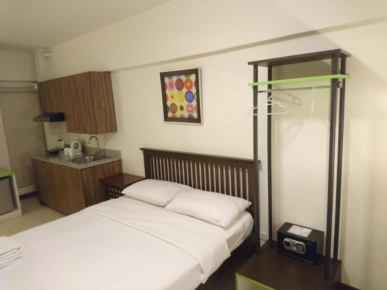H Hotels - Metro North Uno Quezon City Eksteriør billede