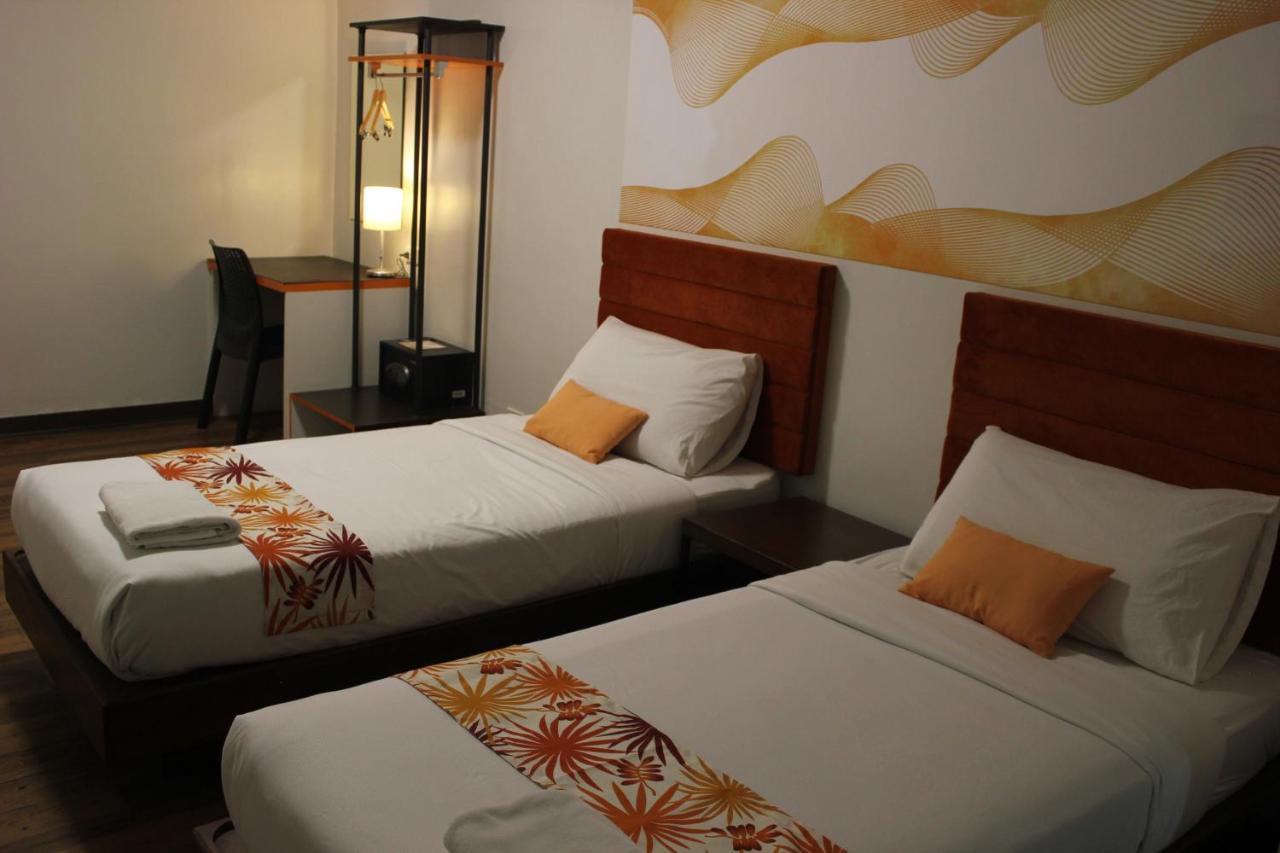 H Hotels - Metro North Uno Quezon City Eksteriør billede